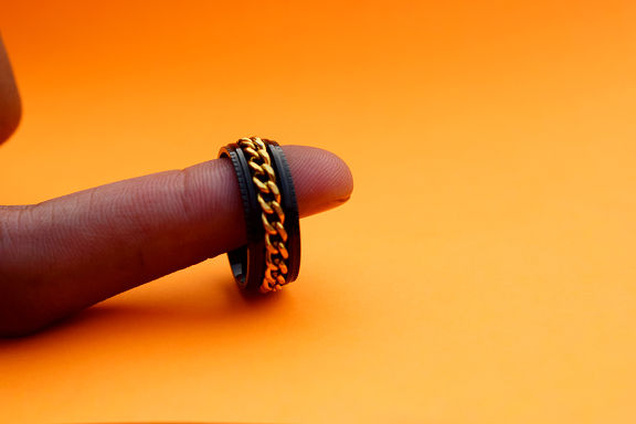 Black%20Golden%20Stainless%20Steel%20Spinner%20Chain%20Ring%20For%20Men%20and%20Boys%20-%20Image%202