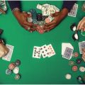 Planet T: 300 PIECES POKER GAME SET. 