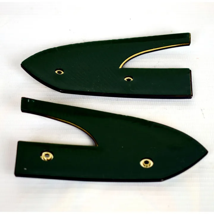 Emblum%20Set%20Fuel%20Tank%20for%20United%2070cc%20Motorcycle%20%7C%20Monogram%20/%20Logo%20Fuel%20Tank%20US70%20Bike%20%7C%20United%20Genuine%20Parts%20-%20Image%203