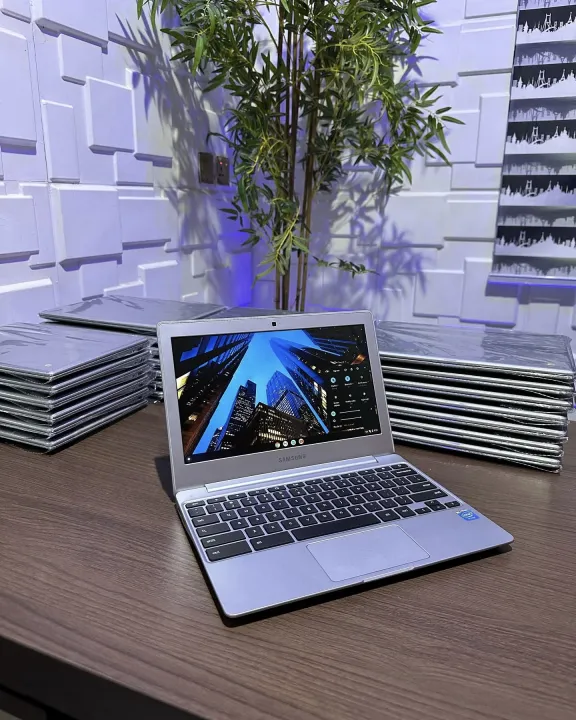 Samsung ChromeBook 500C - 4GB RAM - 16GB Storage - 11.6″ Display | Daraz.pk