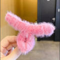 1 pcs Cute Korean Velvet Hair claw Women Fashion Hair Clips Hairpins Crab Clips Fluffy Plush Hair Claw Clips soft fur hair clip hair barrettes clamps Big Fluffy Faux Fuzzy Hair Claw cute Hair Accessories. 