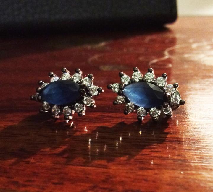 Navy%20Blue%20Stud%20Earrings%20Imported%20Jewellery%20For%20Women%20EDS-023%20-%20Image%203