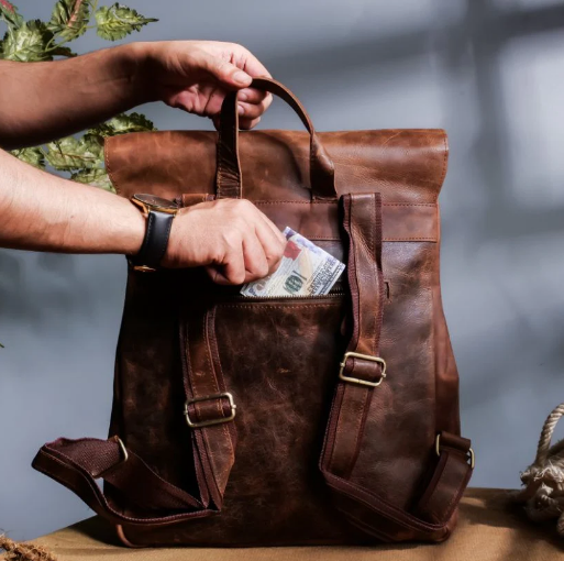 Genuine%20Leather%20Backpack%20for%20Men%20Vintage%2015.6%20Inch%20Laptop%20Bag%20Multi%20Pockets%20Rucksack%20Casual%20Travel%20Daypack%20Brown%20-%20Image%202