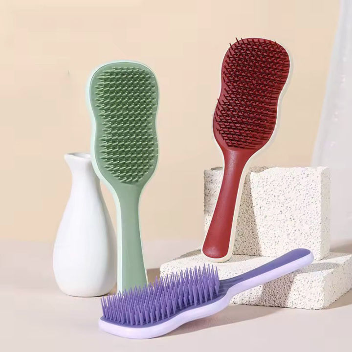 Naturally Curly Ultimate Detangling Brush Plastic Handle Comb for Home Use for 3C to 4C Dry and Wet Hair