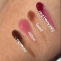 Rhode peptide Lip Tint Glossy/Moisturized lip tint in different shades. 