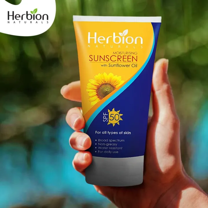 Natural%20Sun%20Block%20%7C%20SPF%2050%20%7C%20Free%20From%20White%20Caste%20%7C%20Blend%20of%20Sunflower%20Oil%20to%20regenerate%20dark%20cells%20%7C%20Can%20be%20used%20as%20Primer%20%7C%20Prevents%20harmful%20UV%20rays%20%7C%20100ml%20Tube%20%7C%20Herbion%20Pakistan%20-%20Image%206