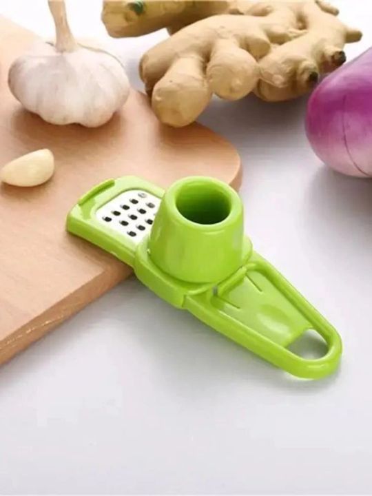 Mini%20Hand%20Chopper%20%7C%20Manual%20Vegetable%20&%20Garlic%20Chopper%20%7C%20Kitchen%20Food%20Cutter%20%7C%20Vagetable%20Press%20-%20Image%203