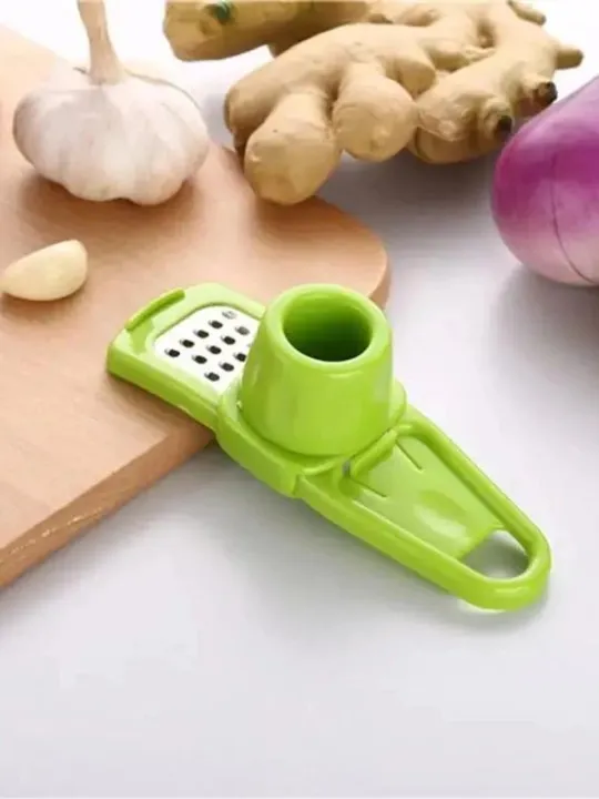 Mini%20Hand%20Chopper%20%7C%20Manual%20Vegetable%20&%20Garlic%20Chopper%20%7C%20Kitchen%20Food%20Cutter%20%7C%20Vagetable%20Press%20-%20Image%203