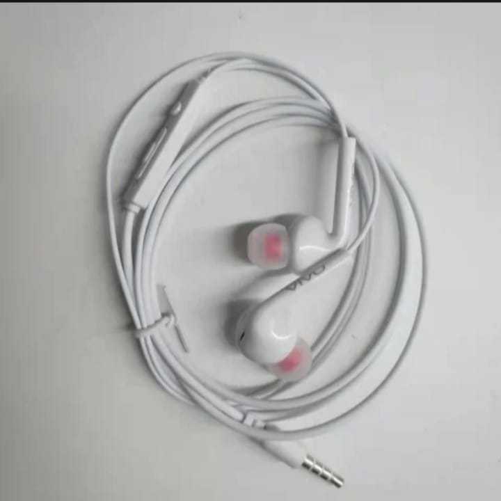 Pack%20Of%202%20Vivo%20Handsfree%20(Black%20&%20White)%20-%20Volume%20Control-Deep%20Base%20Sound%20for%20gaming%20and%20music%20experience.3.5mm%20With%20Mic%20Best%20Quality%20Handfree%20-%20Image%204