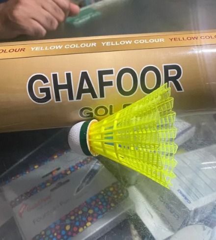 Ghafoor%20Gold%20Shuttle%20Box%20Premium%20Quality%20Badminton%20Plastic%20Shuttlecock%20%E2%80%93%20Class%20Shiriya%20Durable%20Fast%20Flight%20for%20Training%20&%20Match%20Play%20High%20%20(Pack%20Of%206)%20-%20Image%204