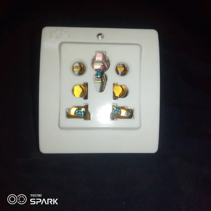 universal%20socket%203%20pin%20multi%20plug%20socket%20AC%20220v%20with%20light%20indicator%201/2/4/10pcs%20-%20Image%205
