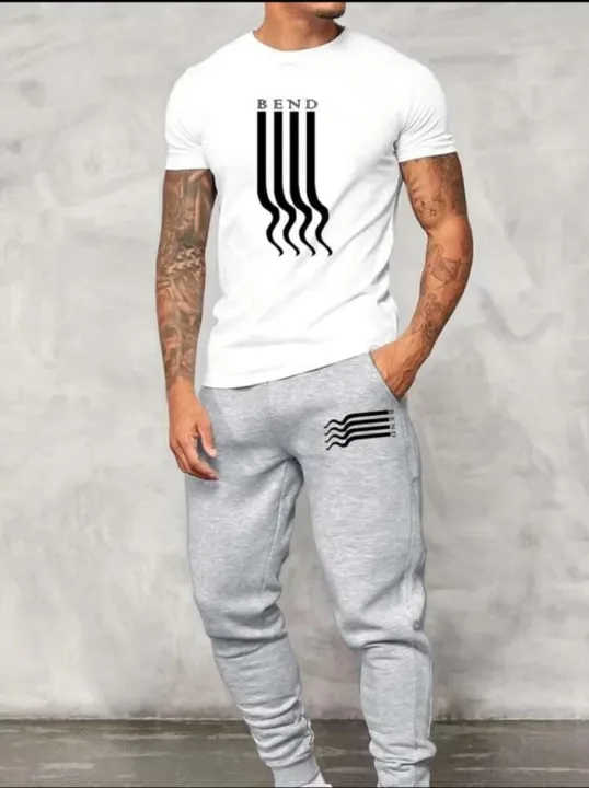 Summer%20Tracksuit%20for%20men%20with%20New%20Luxury%20Design%20-%20Image%204