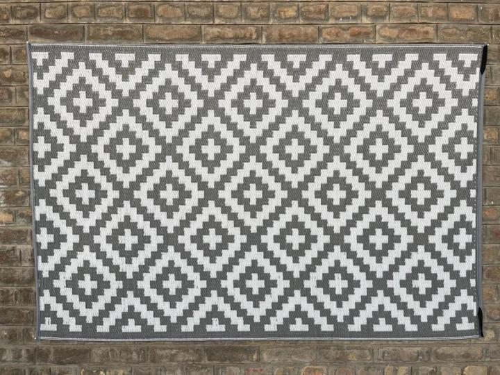 Plastic Mat, Probable Foldable Plastic Rug | Indoor/Outdoor Rug, Chitai Mat (5' x 8')