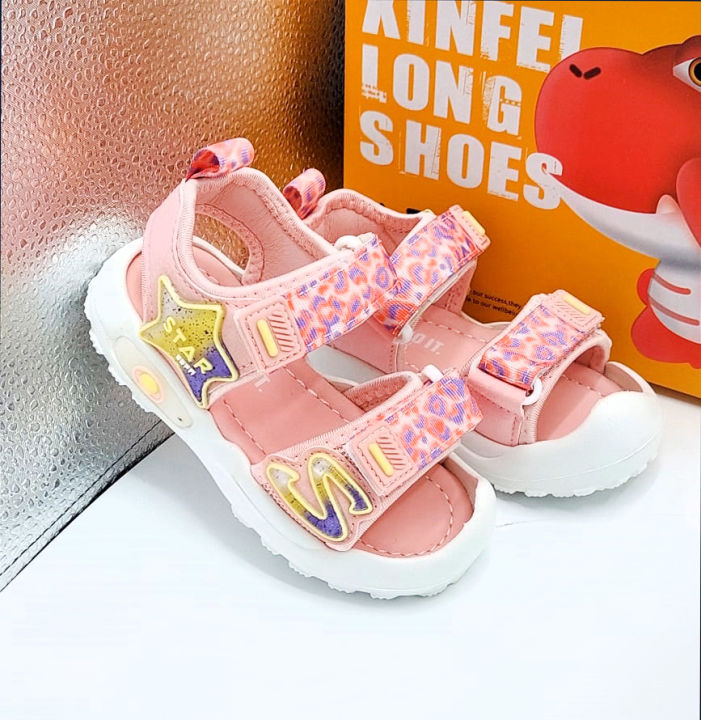 Kids%20Shoes%20Premium%20Quality%20Stylish%20Looking%20Sandals%20for%20Kids%20Unisex%20Boys%20and%20Girls%20-%20Image%204