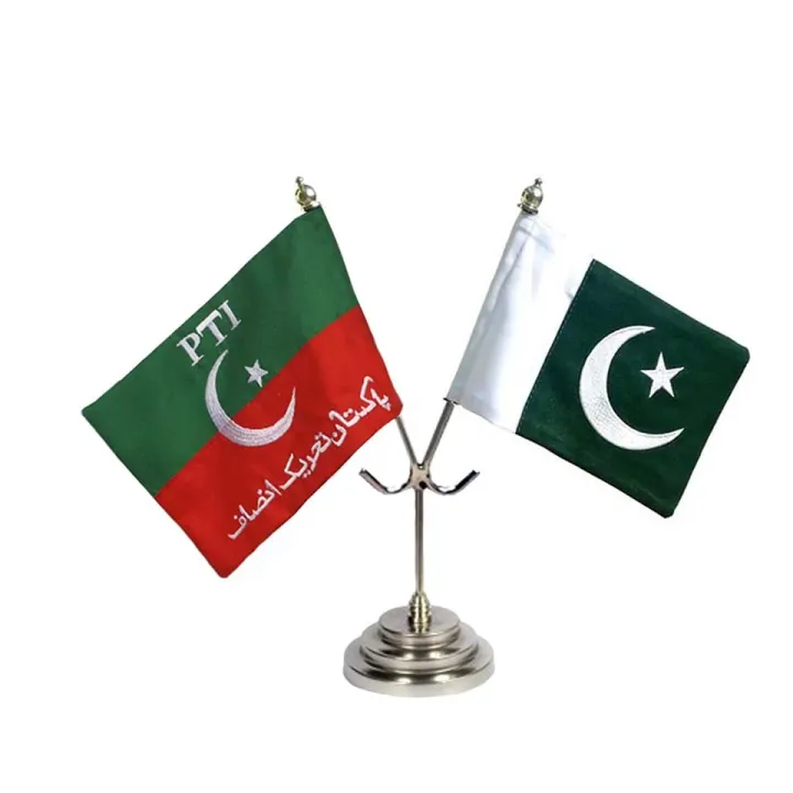 Double%20Table%20Flag%20with%20Steel%20Base%20%E2%80%93%20Perfect%20for%20Office,%20School%20&%20Home%20Decor%20%7C%20Elegant%20Desk%20Organizer%20for%20Patriotic%20Display%20-%20Image%204