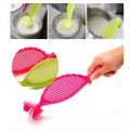 Random Color Plastic Kitchen Rice Bean Washer and Cleaner Colander Practical Plastic Sieve Strainer Kitchen Tool, Strainer With Handle For Rice, Beans, Fruits and Vegetables. 