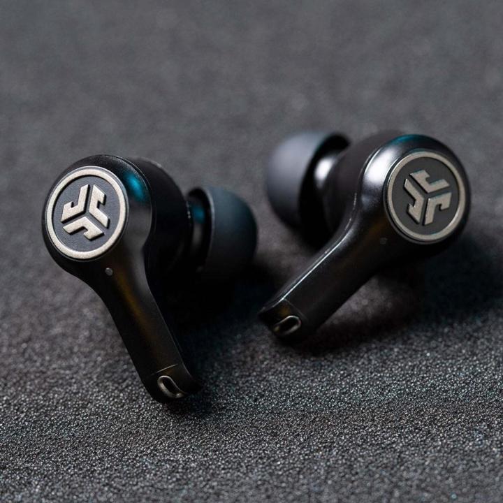 JLab%20Epic%20Air%20True%20Wireless%20Earbuds%20Premium%20Sound,%20Long%20Battery%20Life,%20Comfortable%20Fit%20-%20Image%208