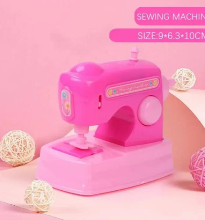 Mini%20Plastic%20Sewing%20Machine%20for%20kids%20Battery%20Operated%20Children's%20Kids%20Toy%20-%20Image%203
