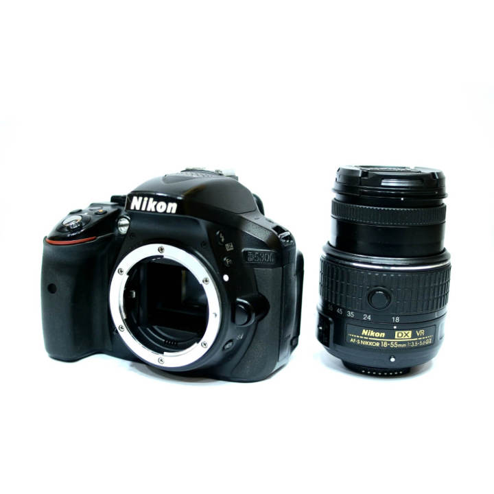 Nikon%20D5300%20DSLR%20Camera%20for%20HD%20Video%20Recording%20&%20Photography%20-%20Foldable/%20Moveable%20Screen%20-%2024%20Megapixels%20-%20Complete%20Accessories%20-%20Image%204