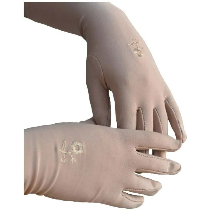 Long%20Full%20Finger%20Gloves%20for%20Women%20&%20Girls%20-%20Perfect%20Hijab%20Accessory%20with%20UV%20Protection%20-%20Image%204