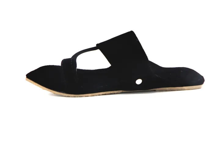 Shaheen%20Black%20Velvet%20kolapuri%20chappal%20for%20Men%20GKP111%20-%20Image%204