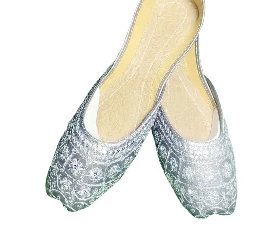 Black%20Embroidered%20Ladies%20Khussa%20-%20Image%209