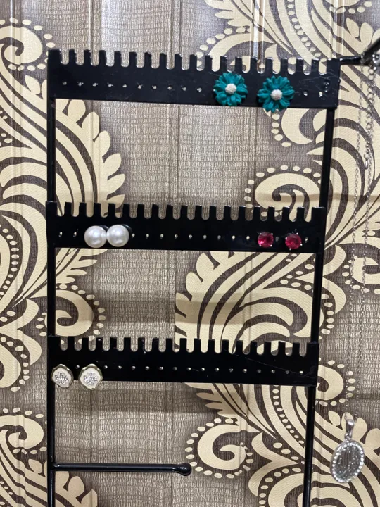 Premium%20Jewelery%20Stand%20Wooden%20Tray%20+%20Metal%20Rack%20Holder%20Organizer%20Rustic%20Wood%20Stand%20Tree%20Holes%20Display%20Rack%20for%20Stud%20Earings%20Rings%20Makeup%20&%20Hoop%20-%20Image%207