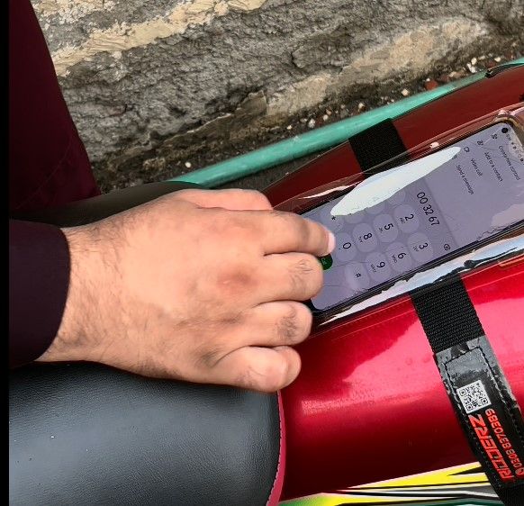 Bike%20Tanki%20Mobile%20pouch%20-%20Image%205