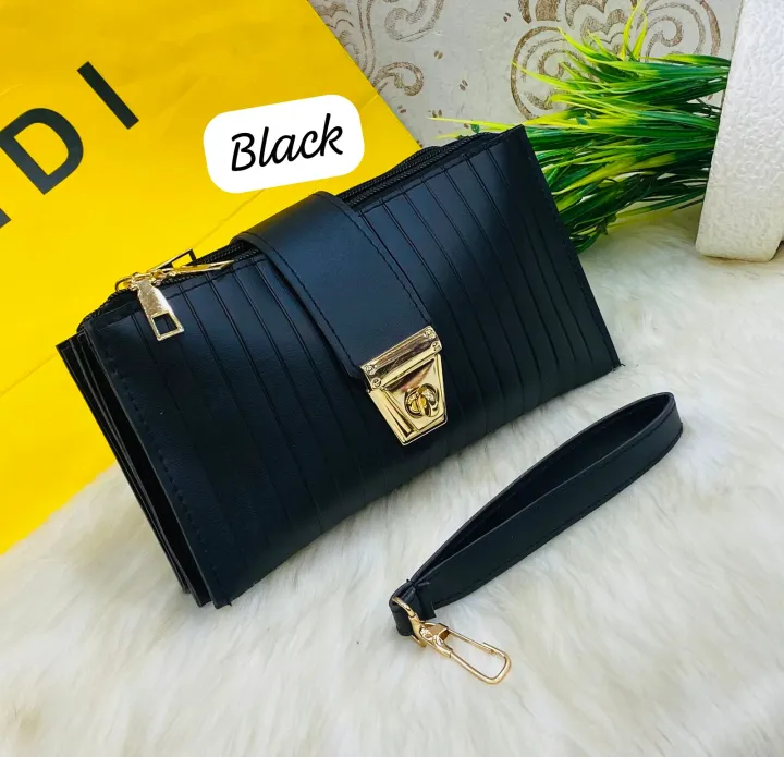 3%20Zipper%20Luxury%20Wallet%20For%20Woman's%20-%20Image%204