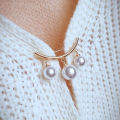 Pearl Fixed Strap Charm Safety Pin Brooch Sweater Cardigan Clip Chain Brooches Jewelry for Women. 