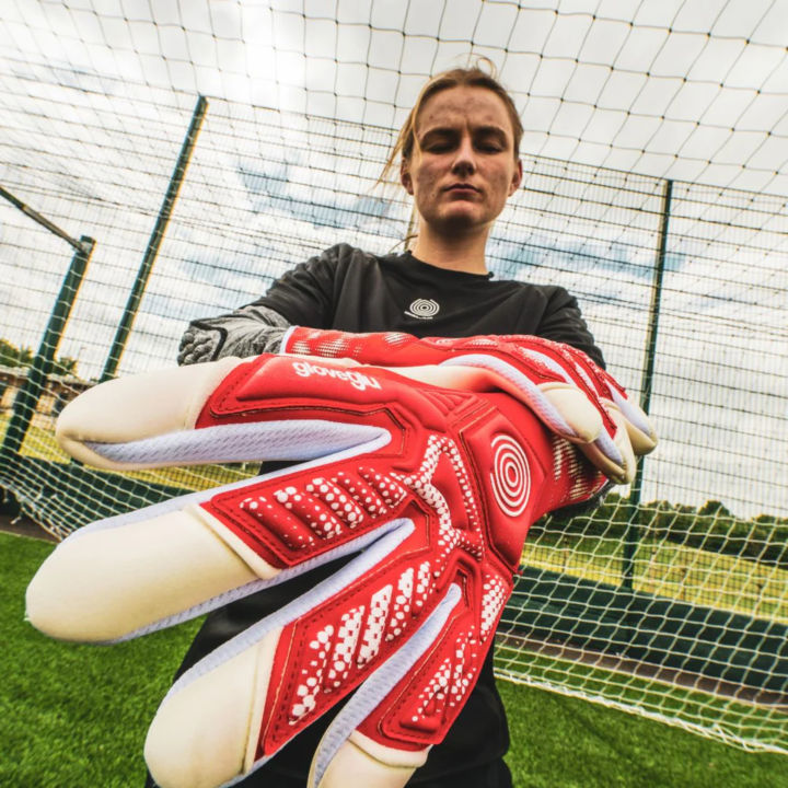 Magic%20Glove%20glu%20Fresh%20-%20Goalkeeper%20Gloves%20Freshner%20For%20unpleasant%20Smell%20125ml%20-%20Image%204