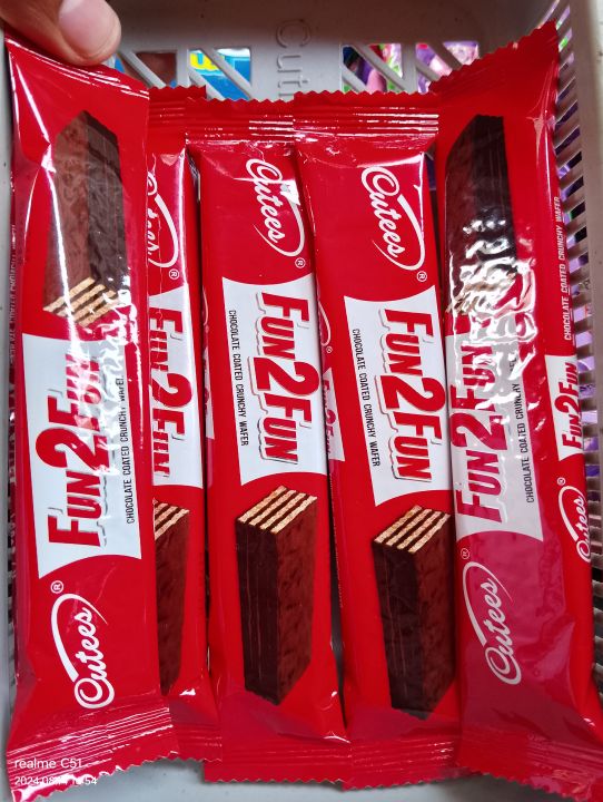 Original%20Cutees%20Fun2Fun%20Chocolate%20Coated%20Crunchy%20Wafer%20(Pack%20Of%20Long%20Chocolate%2015%20Long%20Pieces)%20/%20Special%20Crunchy%20Wafer%20/%20Long%20Chocolate%20Bar%20Wafer%20/%20With%20Affordable%20Price%20-%20Image%203