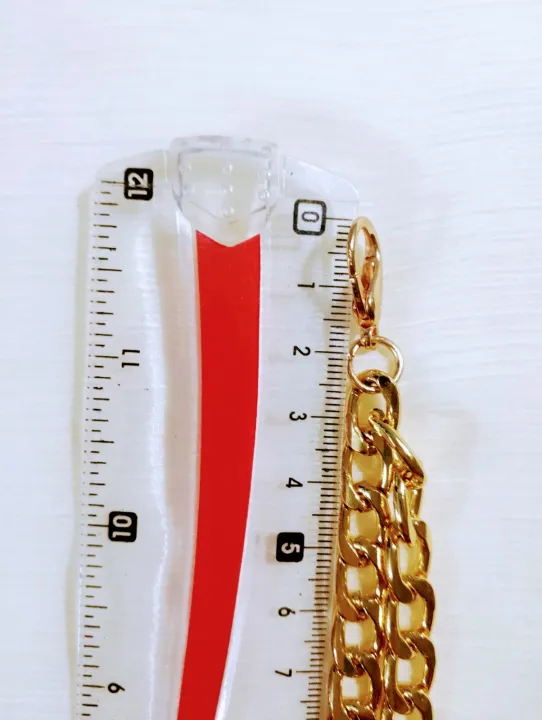 Chain%20Belt%20For%20Girls%20%7C%20Golden%20Thick%20Loops%20Chain%20With%20Durable%20Lock%20And%20Extension%20-%20Image%204