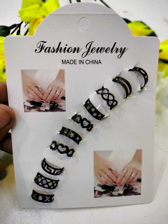 Pack%20of%2010%20-%20Adjustable%20Finger%20Rings%20For%20Girls%20-%20Golden%20Black%20and%20Silver%20Colour%20-%20Attractive%20Ring%20-%20Image%202