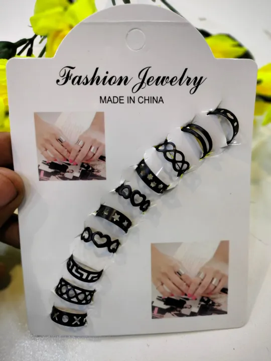 Pack%20of%2010%20-%20Adjustable%20Finger%20Rings%20For%20Girls%20-%20Golden%20Black%20and%20Silver%20Colour%20-%20Attractive%20Ring%20-%20Image%202