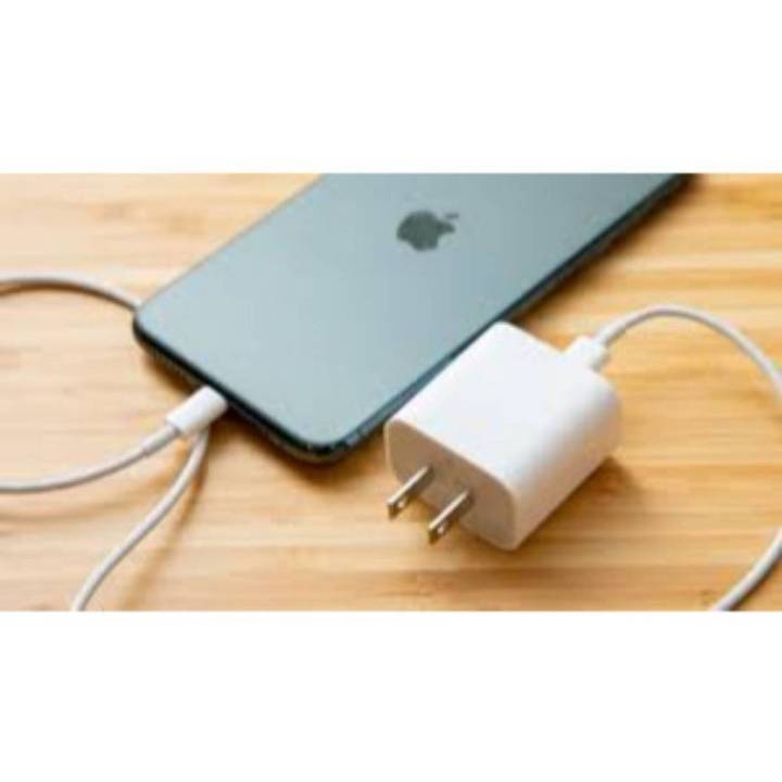 iPhone 7/7 Plus Charger with lightning cable - White colour