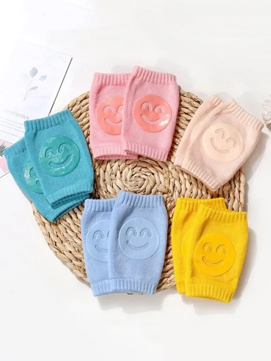 Baby%20kids%20Crawling%20Safety%20Knee%20Pads%20with%20Anti-Slip%20Grip%20%E2%80%93%20Soft%20Leg%20Warmers%20&%20Protectors%20for%20Infants%20and%20Toddlers%20%7C%20knee%20pads%20for%20children%20%7C%20-%20Image%203