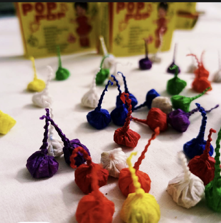 Box%20of%2050%20Pop%20Pop%20Crackers%20&%20Pop%20Pop%20Snappers%20For%20Children%20Playing%20and%20Party%20Cracker%20Each%20Contain%2050%20Snappers%20-%20Pop%20pop%20Firworks%20Snapper%20Enjoy%20Pop%20Pataka%20-%20Image%206