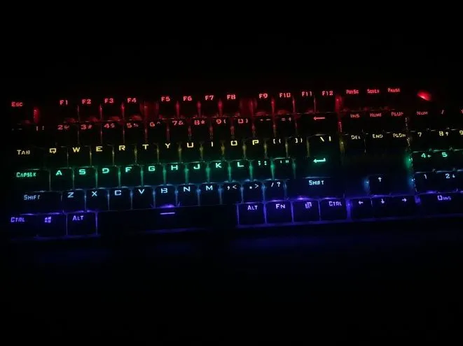 Jedel%20-%20Gaming%20Kl95%20/%20Blue%20Keys%20Mechanical%20RGB%20Gaming%20Keyboard%20-%20Image%204