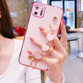 For Realme C11 Back Cover with Love Heart Chain Wrist Strap Fashion Bracelet Shiny Plating Bumper Protective Case Silicone Shockproof Mobile Phone Cases. 
