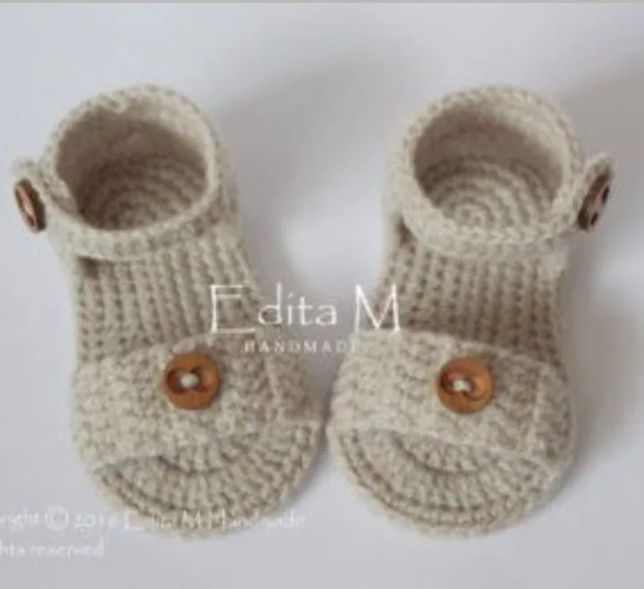 CROCHET%20BABA%20SHOES%20/%20BABY%20BOYS%20CHAPAL%20/%20HANDMADE%20WOOLEN%20SHOES%20-%20Image%202