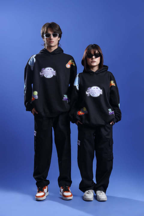 CHECKMATE%20UNIVERSE%20OVERSIZED%20HOODIE%20-%20Image%204