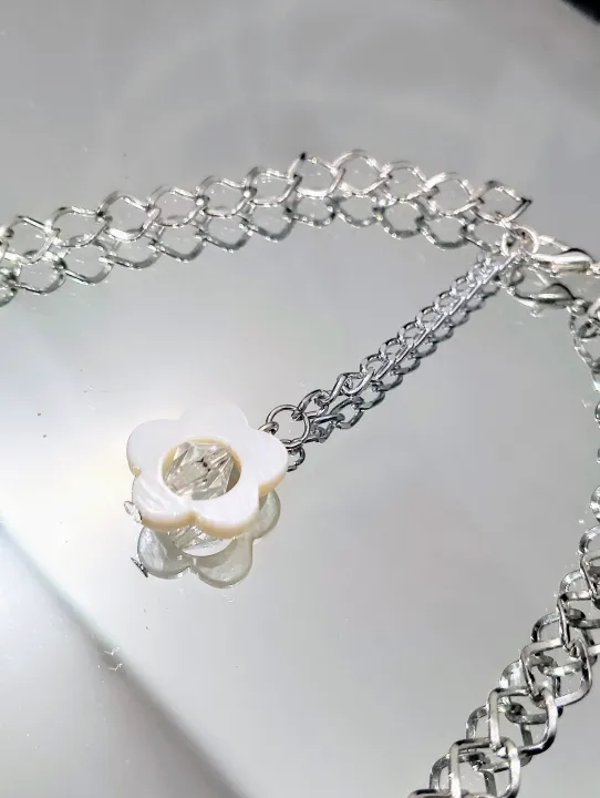 Handmade%20Choker%20Necklace%2070%20Plus%20Color%20Options%20%E2%80%93%20Crackle%20Glass%20Bead%20Dangler%20%E2%80%93%20Customizable%20and%20Adjustable%20&%20Stylish%20Fashion%20Jewelry%20-%20Image%206