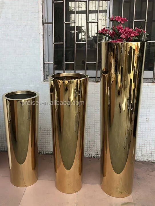 3%20ps%20tall%20metal%20luxury%20vases%20customized%20-%20Image%202