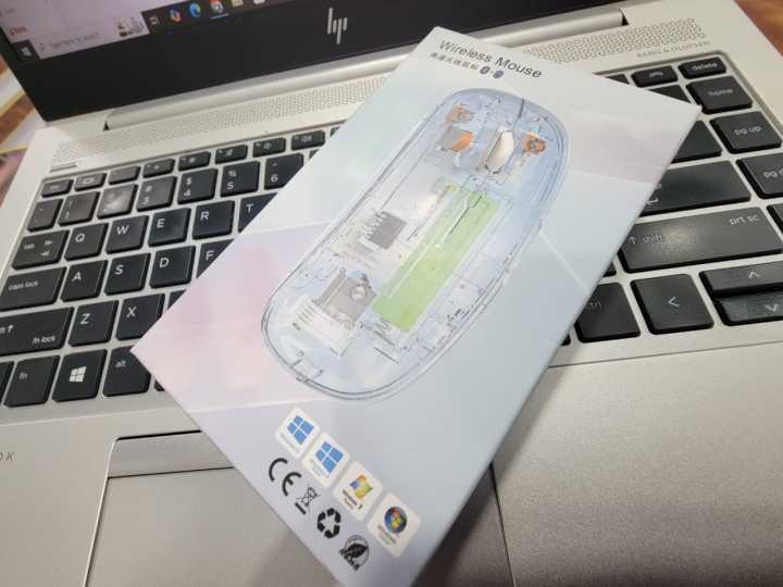 Wireless%20Transparent%20Mouse%20%E2%80%93%20Bluetooth%20Mouse%20with%20USB%20Dongle,%20Slim%20Rechargeable%20Design%20-%20Image%208
