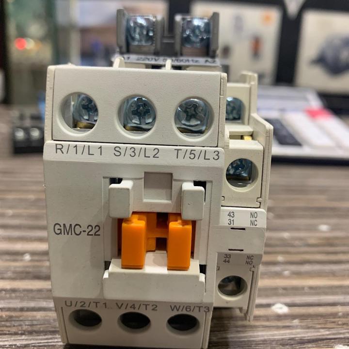 LS%20GMC22%203%20pole%2022%20AMP%20contactor%20with%20a%20240vAC%20coil%20-%20Image%203