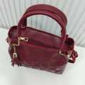 Zushaam-Hand bag for girls Leather bags for girls Cross body bags for girls and ladies Shoulder bag for girls with adjustable starp. 