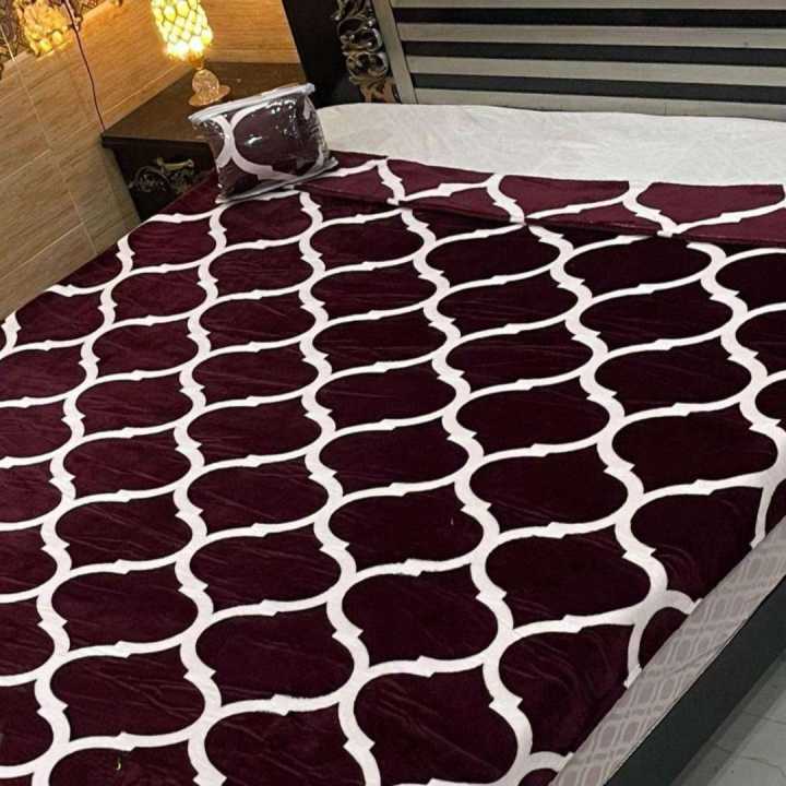 Single / King Size Soft AC Blanket Fleece Blanket In Different Colors