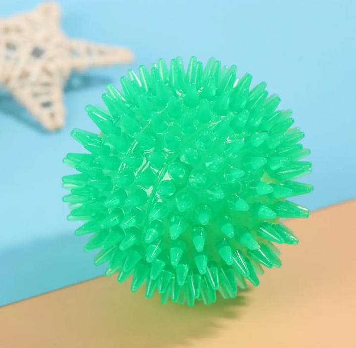 Dog%20Rubber%20Toy%20Bouncy%20Floating%20Teeth%20Cleaning%20Spiky%20Squeaky%20Ball%20Dog%20Toys%20-%20Image%202