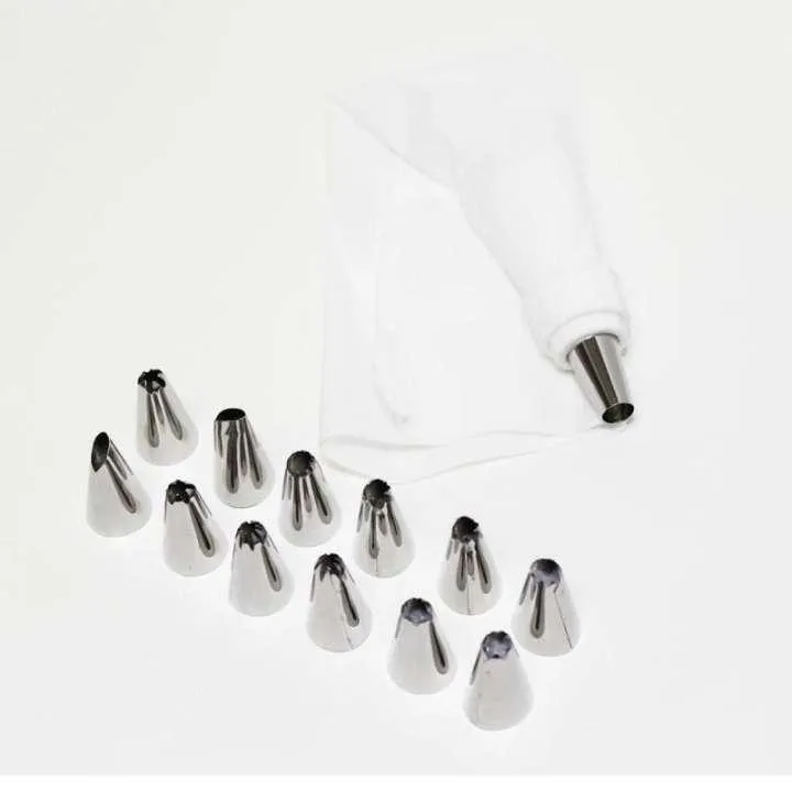 Baking%20Essentials%20Combo%20Deal%20Measuring%20Spoons%20Set%20+Cake%20Decorating%20Tool%20Kit%20+Heat%20Resisting%20Silicone%20Brush%20and%20Silicone%20Spatula%20-%20Image%204